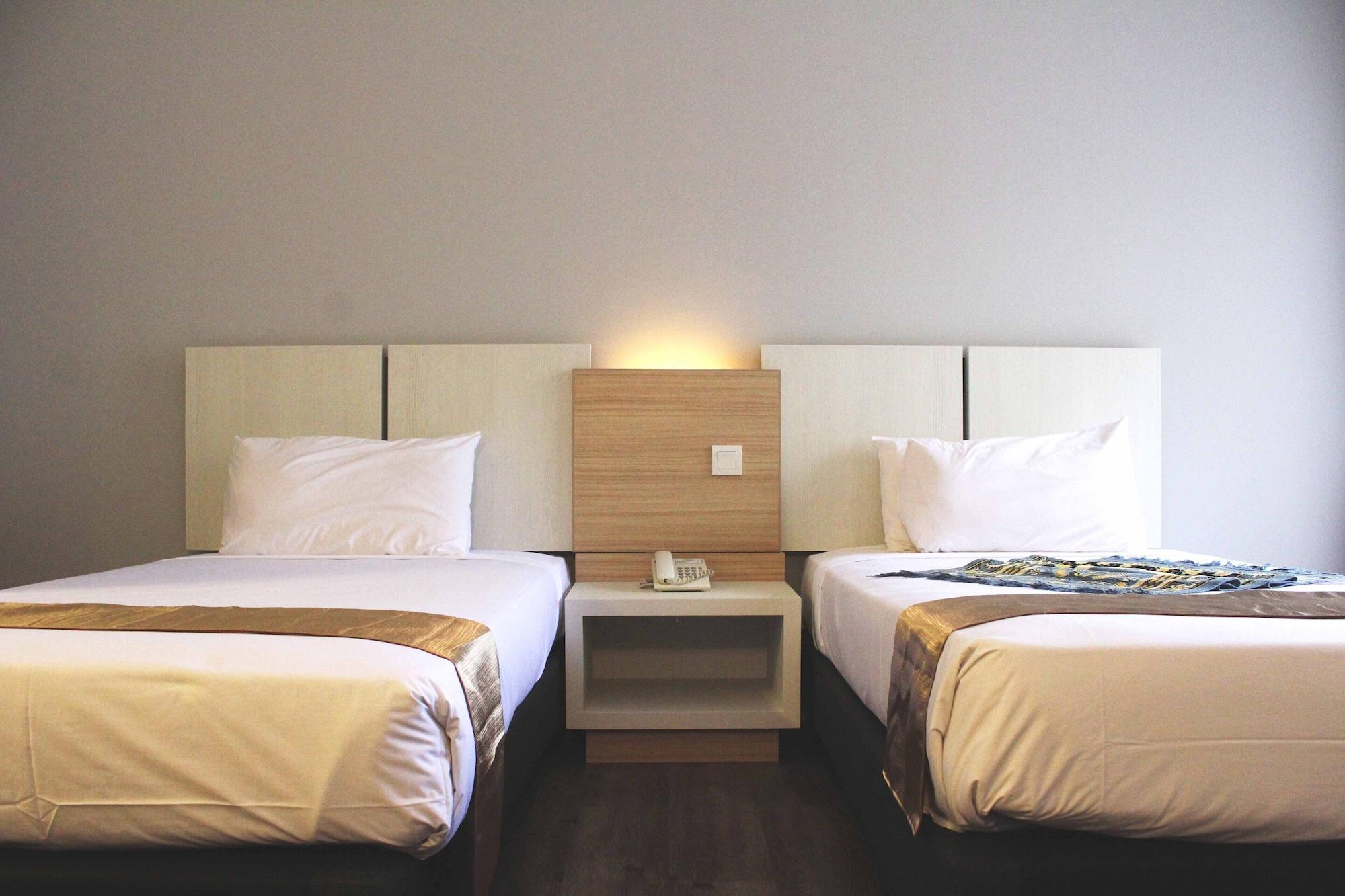 The Grand Beach Resort Port Dickson Extérieur photo
