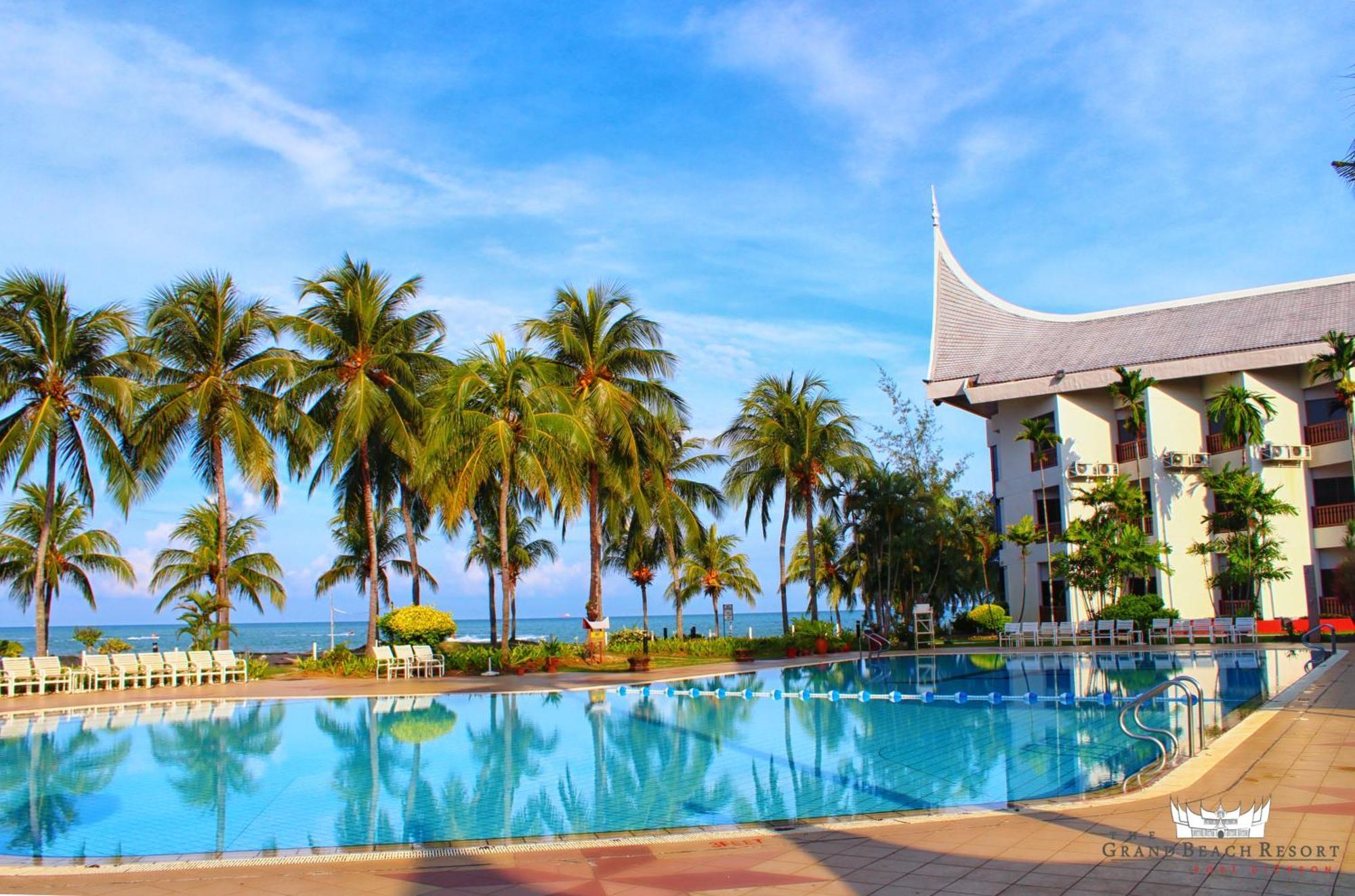 The Grand Beach Resort Port Dickson Extérieur photo