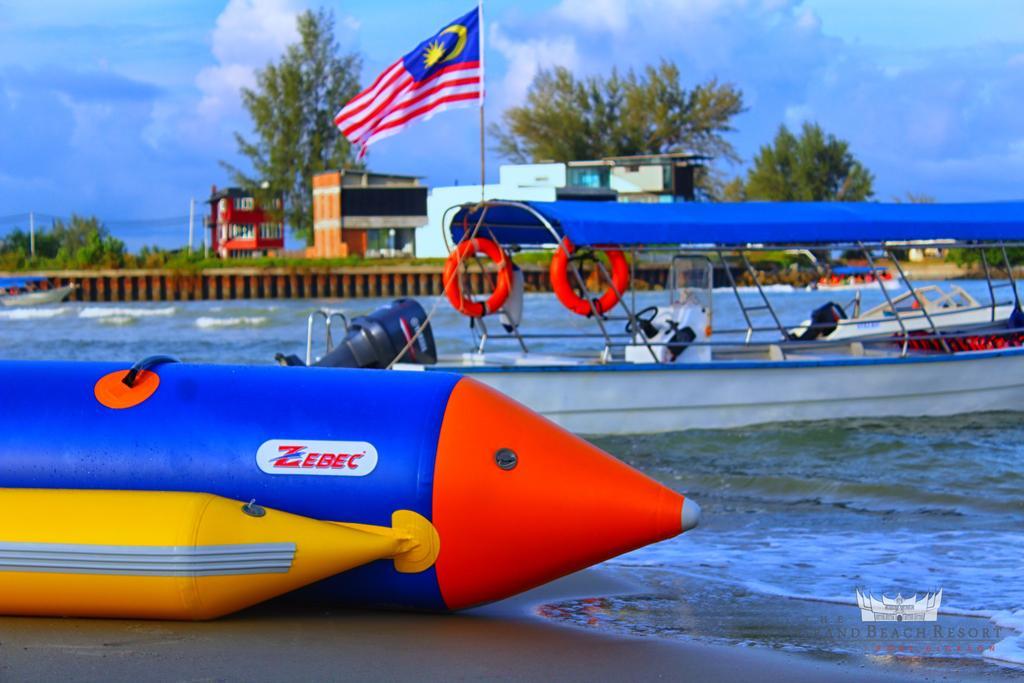 The Grand Beach Resort Port Dickson Extérieur photo