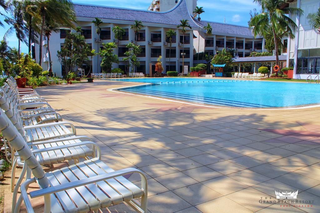 The Grand Beach Resort Port Dickson Extérieur photo