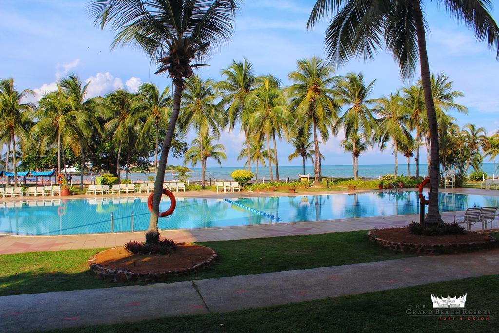 The Grand Beach Resort Port Dickson Extérieur photo