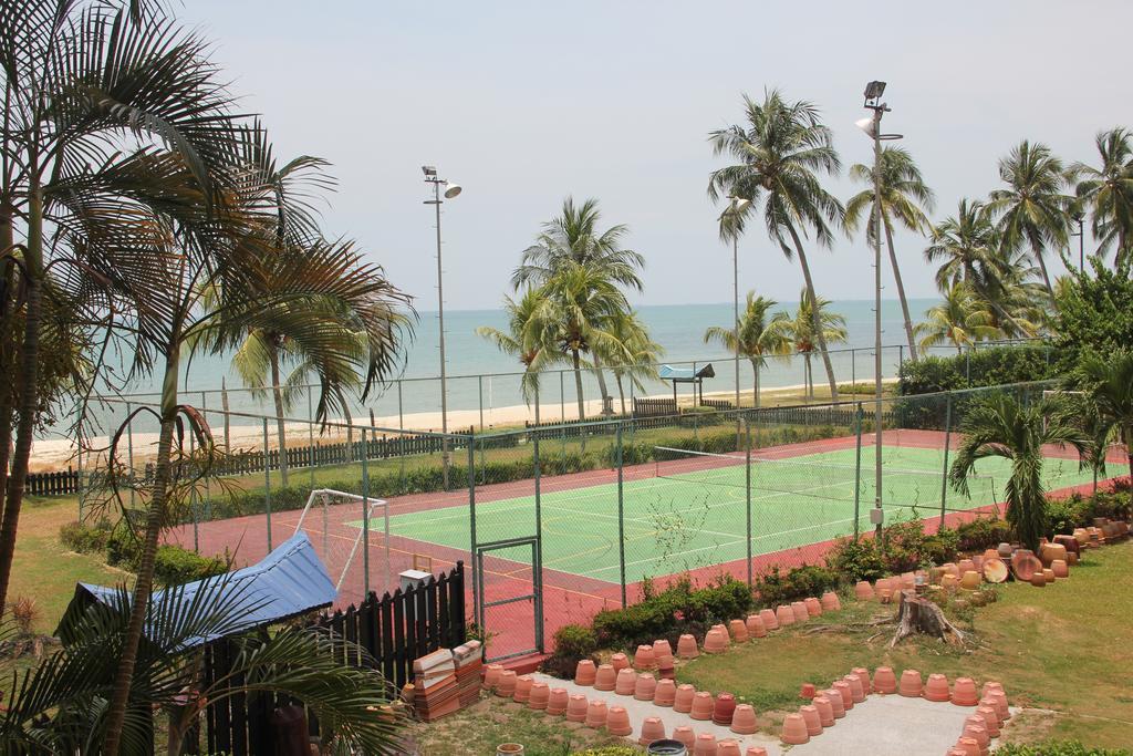 The Grand Beach Resort Port Dickson Extérieur photo